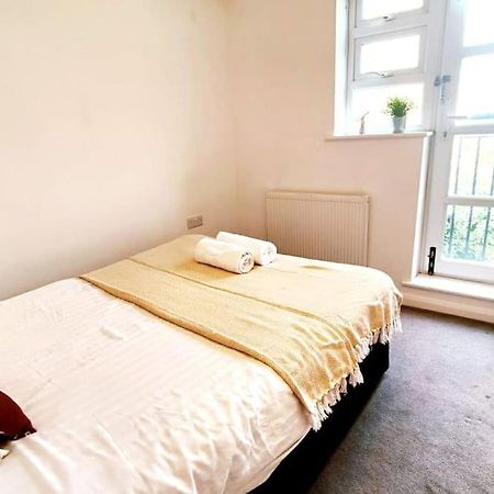 런던 Aldgate Flats In E1. 아파트 외부 사진