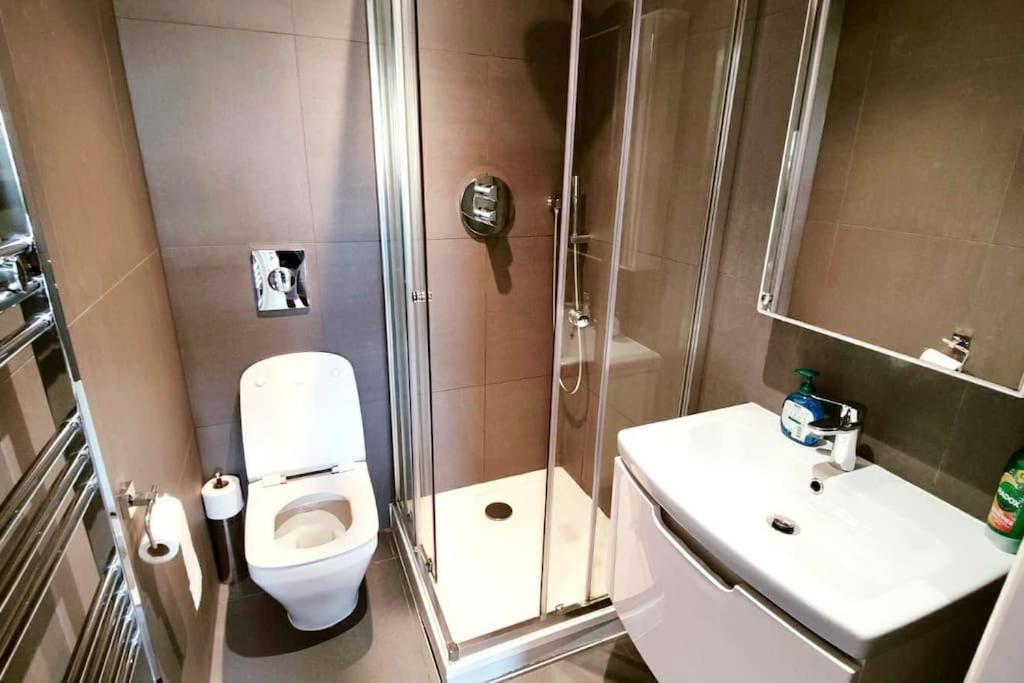 런던 Aldgate Flats In E1. 아파트 외부 사진